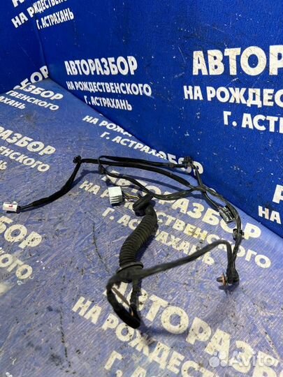 Проводка двери Kia Rio 3 седан 2012