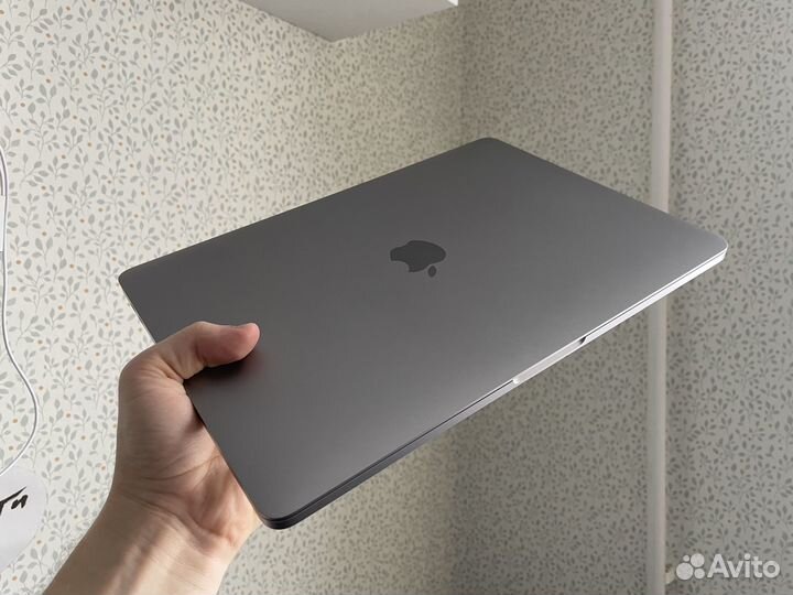 Apple MacBook Pro 13