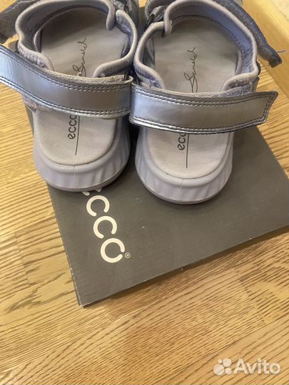 Сандалии ecco 35