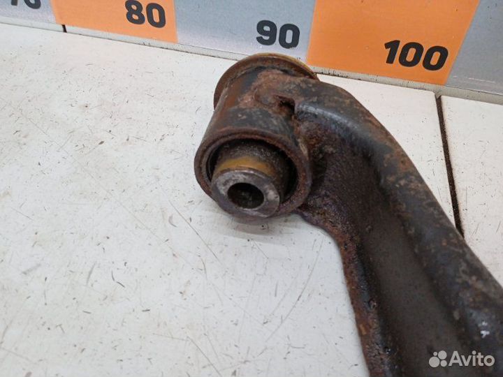 Рычаг передний правый нижний Mitsubishi Pajero 3