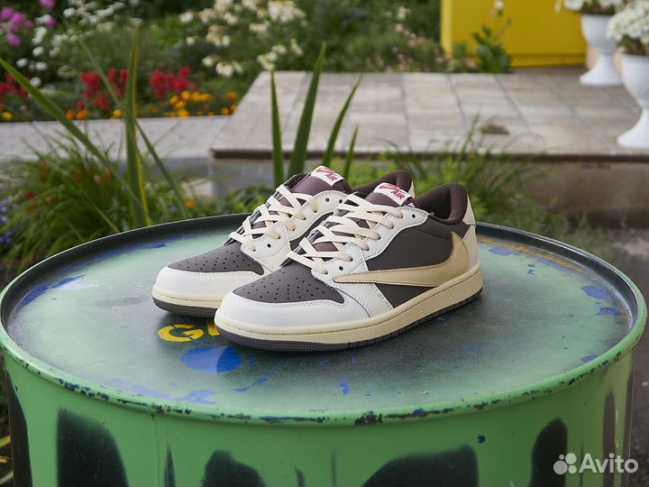 Кроссовки nike air jordan 1 low travis scott