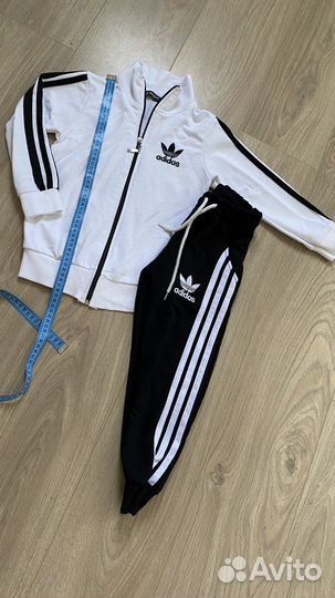 Adidas костюм для мальчика 5-7 лет