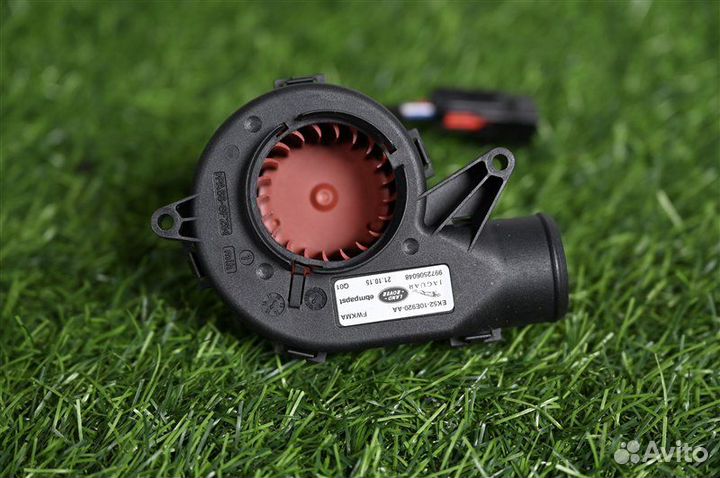 Вентилятор охлаждения эбу Jaguar F-Pace JGA 2016