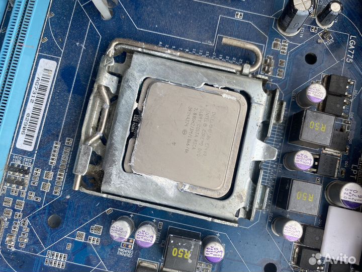 Материнская плата с процессором и памятью lga775