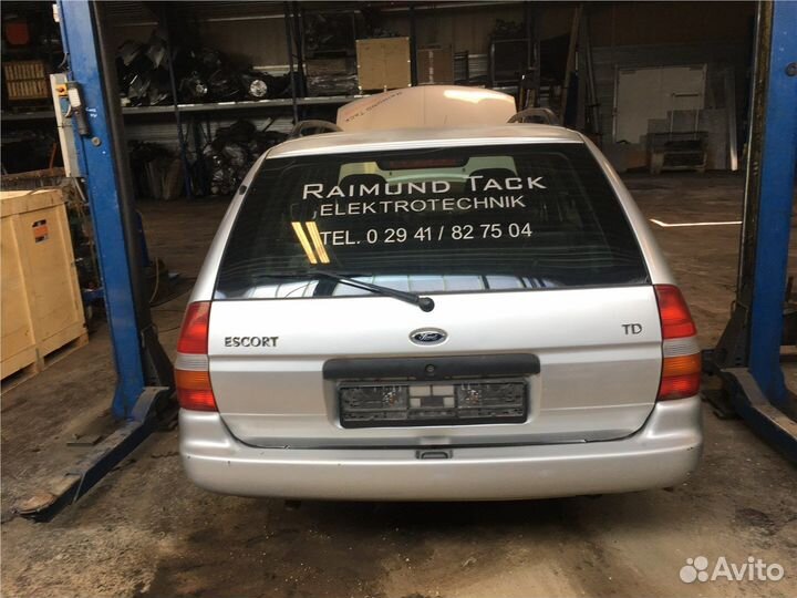 Разбор на запчасти Ford Escort