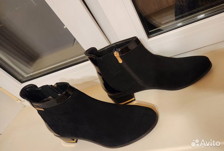 Ботинки демисезонные женские 42