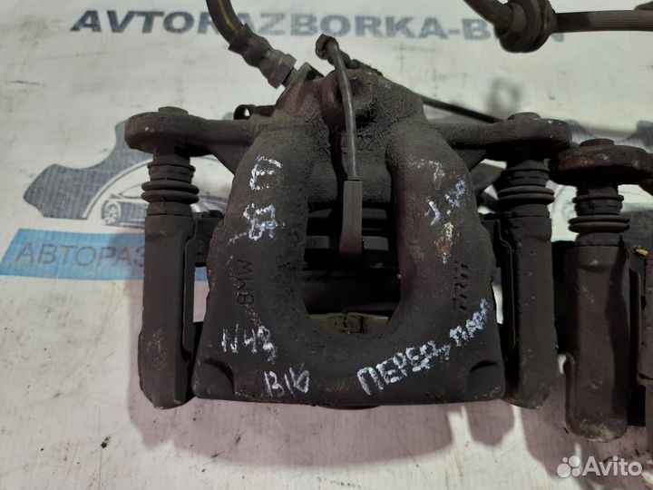 Суппорт тормозной передний левый правый BMW 1-сери