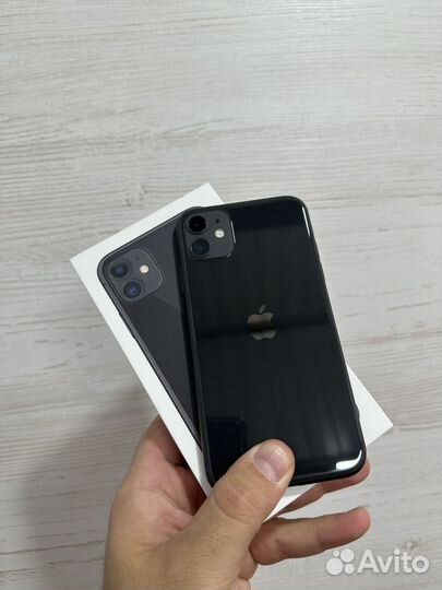 iPhone 11, 64 ГБ