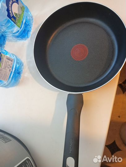 Сковорода tefal 22 см новая
