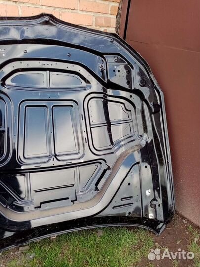 Капот на бмв 7 G11 2017г