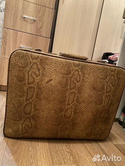 Чемоданы времен СССР