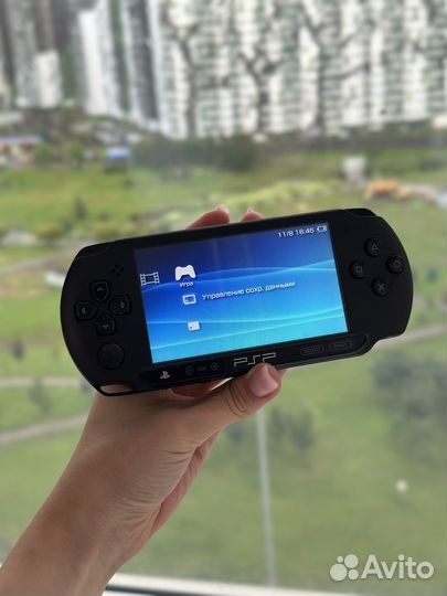 Sony PSP прошитая + флешка на 32 GB