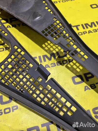 Жабо LADA Largus