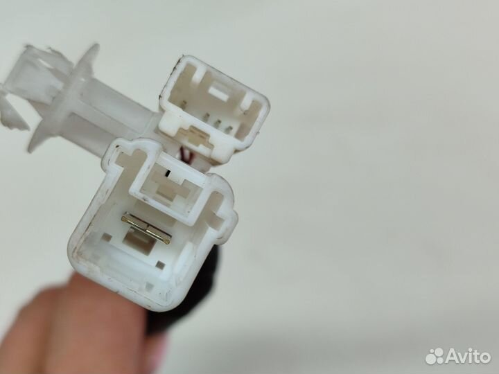 Проводка рулевой колонки Toyota Camry 2011-18 2arf