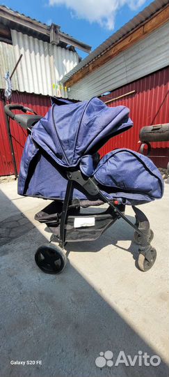 Прогулочная коляска