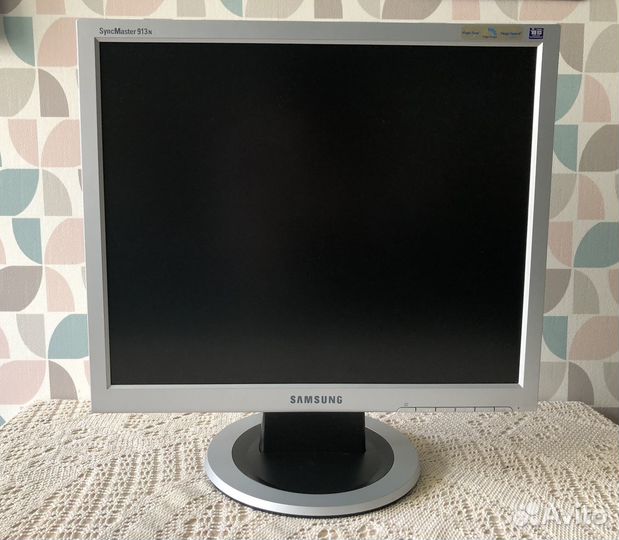 Монитор Samsung Syncmaster 913n