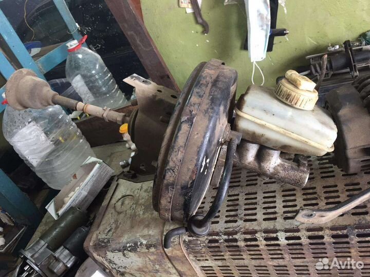 Вакумный усилитель тормазов вектра б