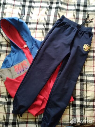 Спортивный костюм