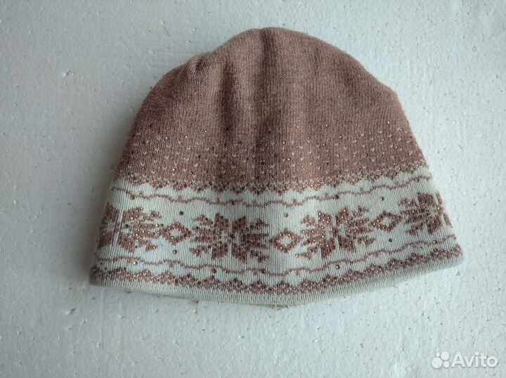 Шапка женская вязаная