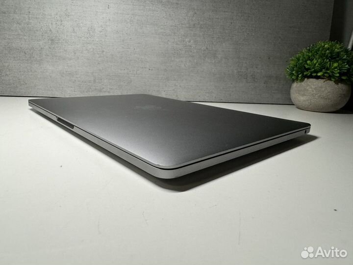 MacBook Pro 13 M1 8/256 83 цикла