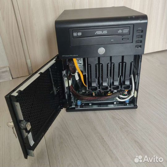 HP Proliant MicroServer gen7 N40L (hstns-5151)