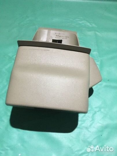 Кожух рулевой колонки Toyota Raum