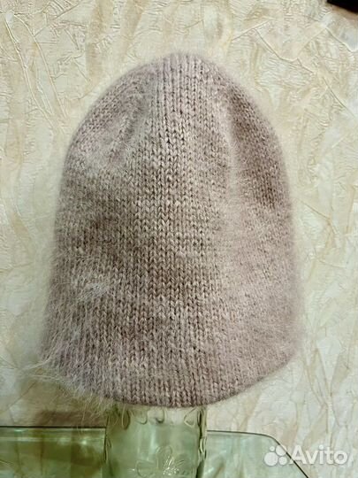 Шапки вязаные, манишки и т. д