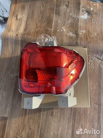 Фонарь в бампер правый Toyota Rav-4 ACA31