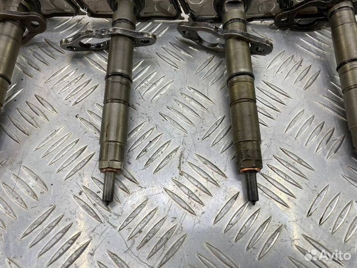 Форсунка топливная Volkswagen Touareg GP 3.0D 2008