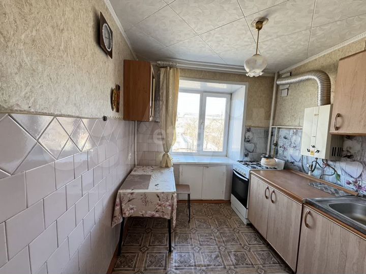 3-к. квартира, 44 м², 4/5 эт.