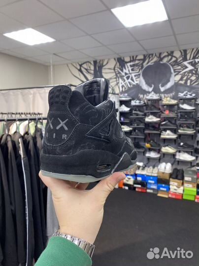 Кроссовки Nike Air Jordan 4 retro kaws