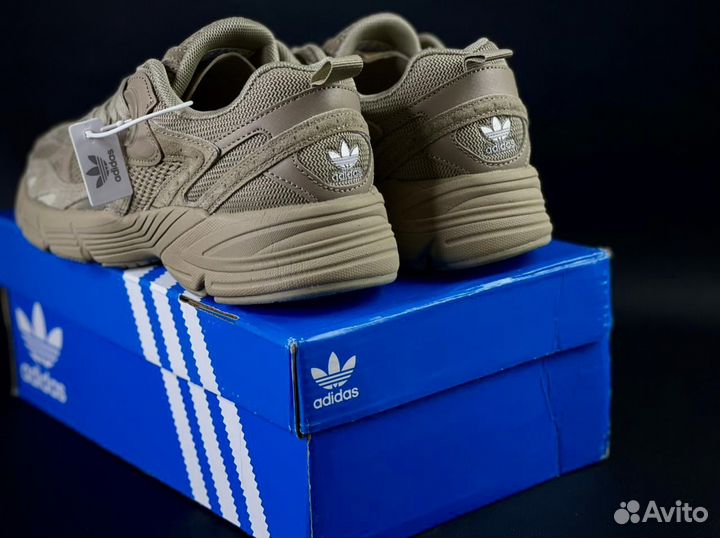 Adidas мужские кроссовки новые