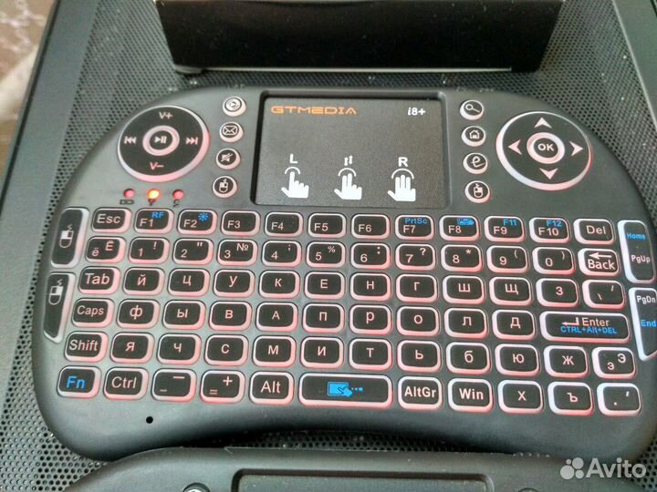 Беспроводная клавиатура с тачпадом