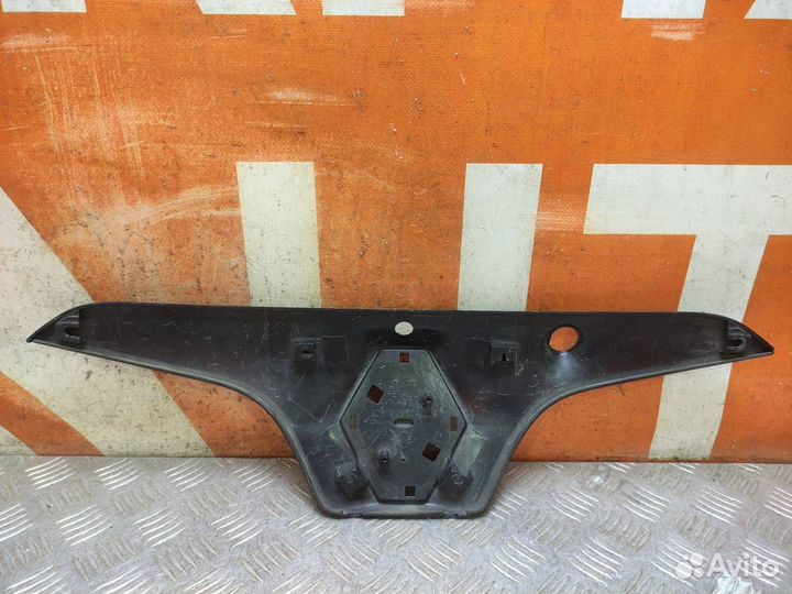 Накладка двери багажника Renault Koleos 1