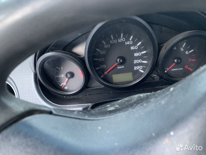 Приборная панель mitsubishi colt z30 04-12 приборо