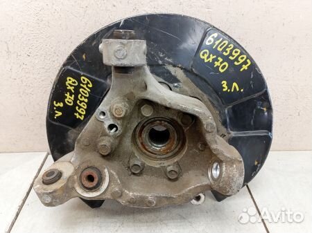 Кулак задний левый