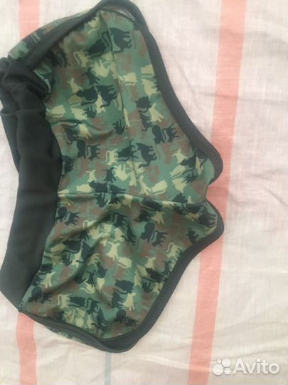 Купальные плавки.на мальчика рост 128