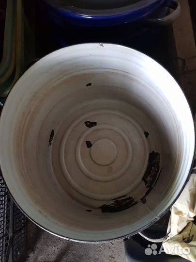 Кастрюля эмалированная большая на 50 литров