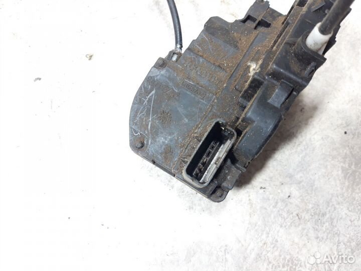 Замок передней правой двери Ниссан Ноте Е11