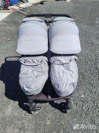 Коляска для двоих детей