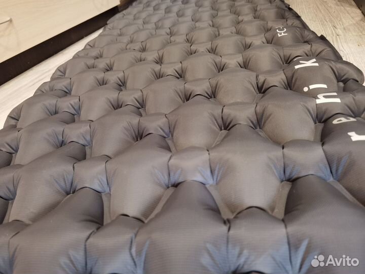 Коврик надувной naturehike fc10