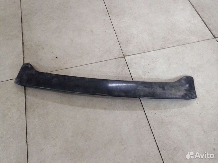 Спойлер крышки багажника на Volvo V40 1995-2004