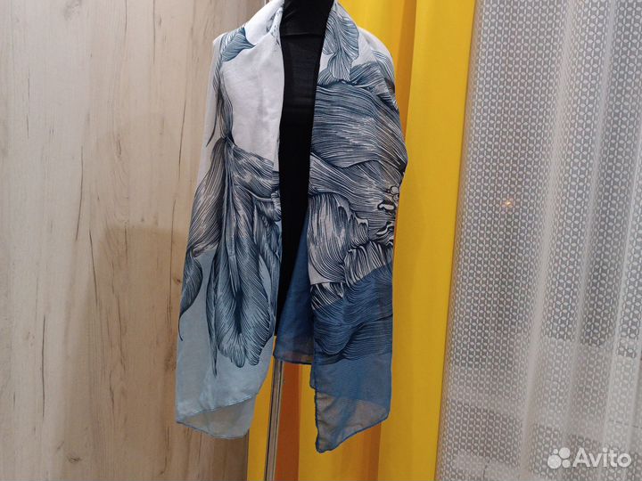 Платок 83 см * 174 см 100 вискоза цветочный узор