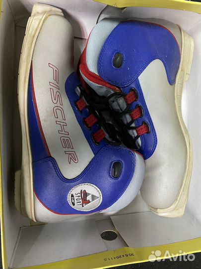 Лыжные ботинки fischer