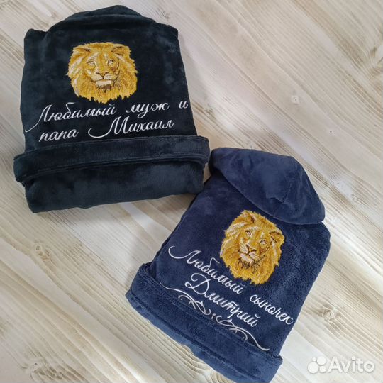 Мужской махровый халат с вышивкой