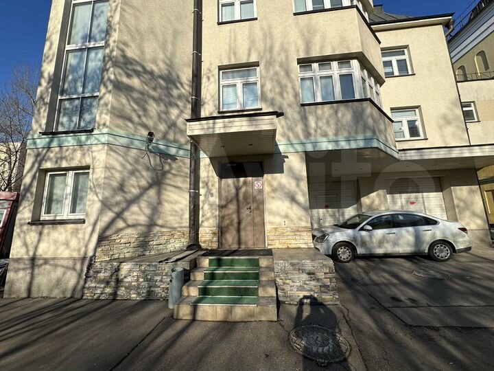 Офисный особняк класса В+, 601 м²