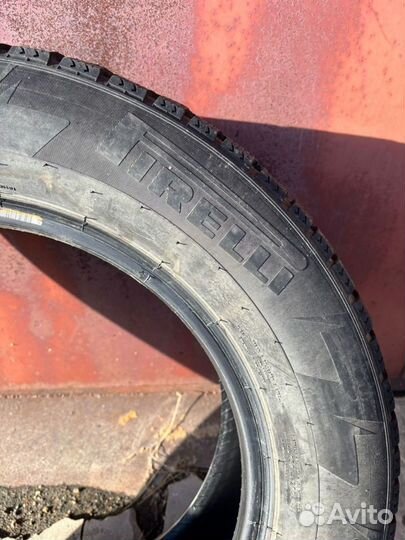 Pirelli Ice Zero 225/65 R17