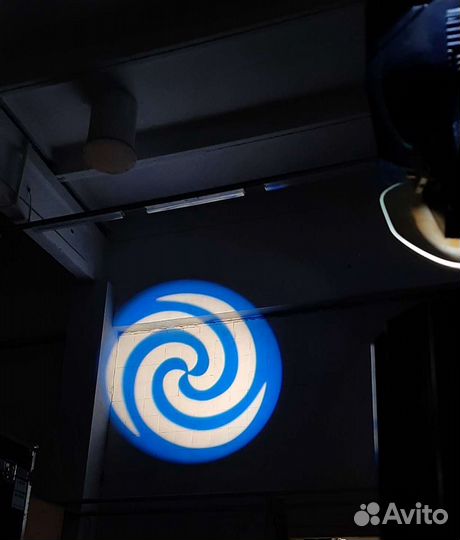 Световой прибор Robe Scan 575xt