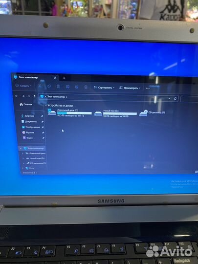 Ноутбук samsung r730 Экран большой яркий