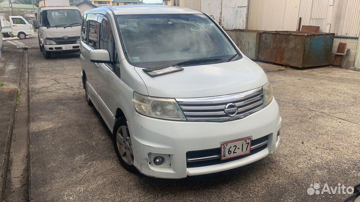 Стоп-сигнал Nissan Serena D008 CC25 Левый 2006